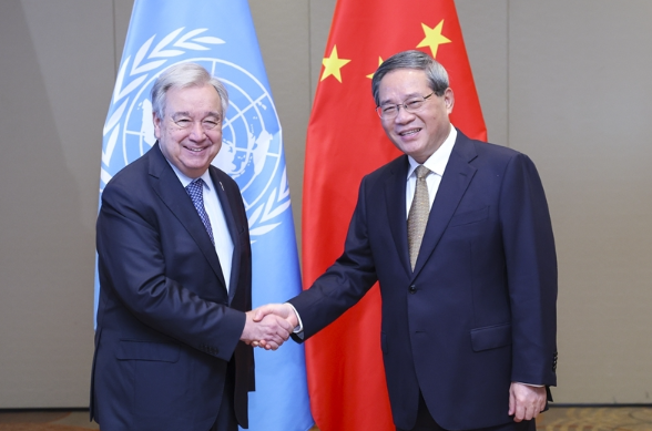 李强会见联合国秘书长古特雷斯
