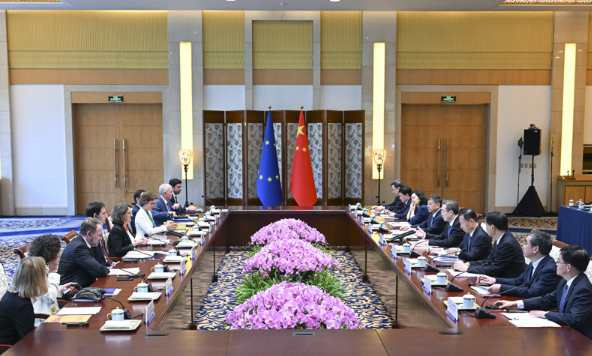 丁薛祥同欧盟委员会执行副主席里贝拉举行第六次中欧环境与气候高层对话